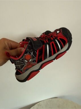 Marvel Spider-Man Boys closed toed Summer Sandals Water Shoe US 9 Red Black